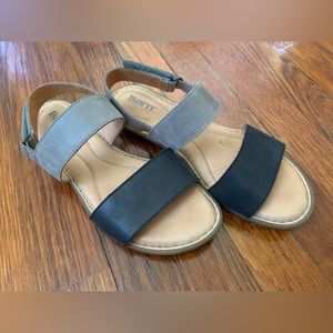 Born fleet sandals sz 9